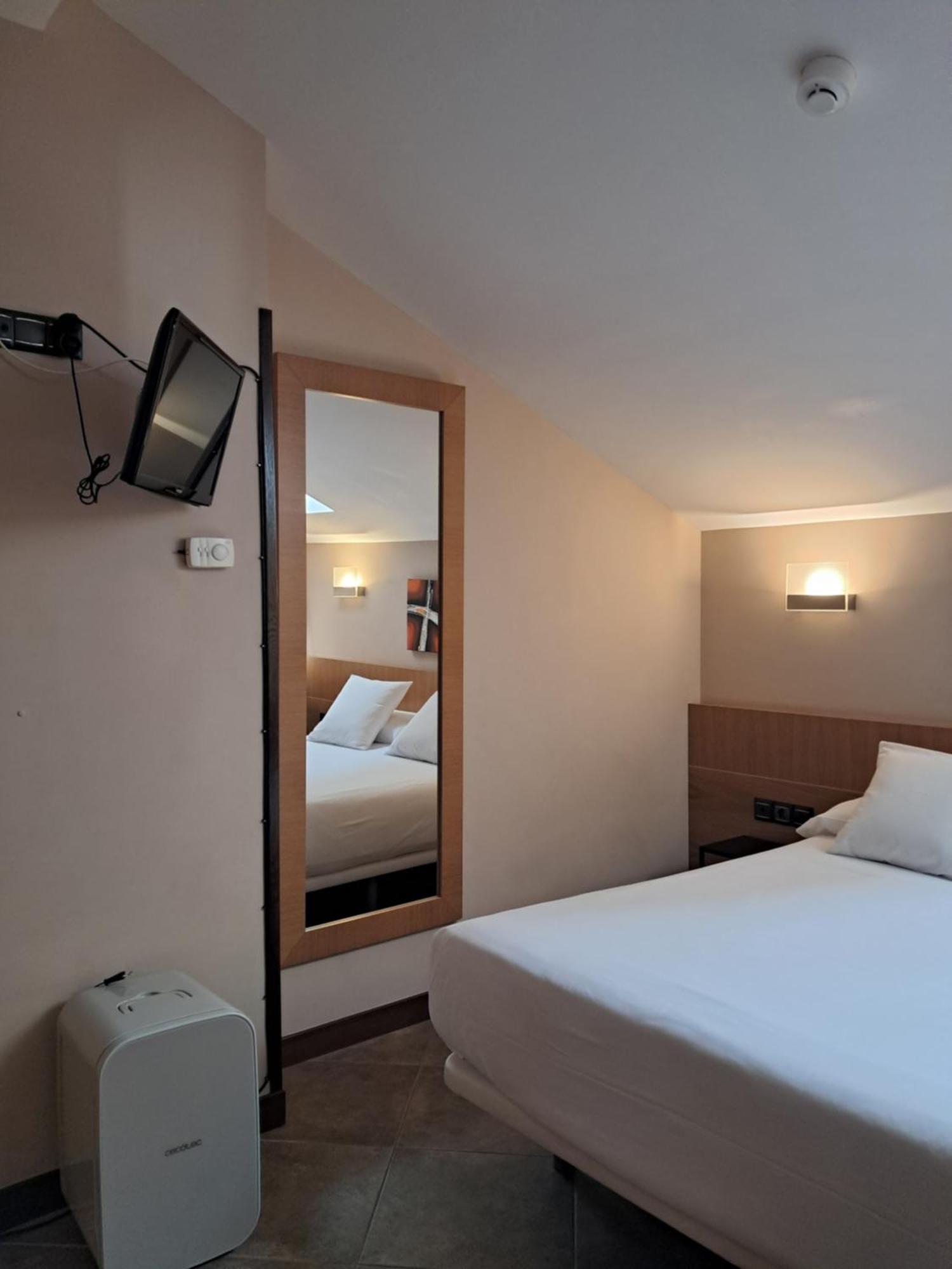 Hostal Rural Villa Vieja โอลีเต ภายนอก รูปภาพ