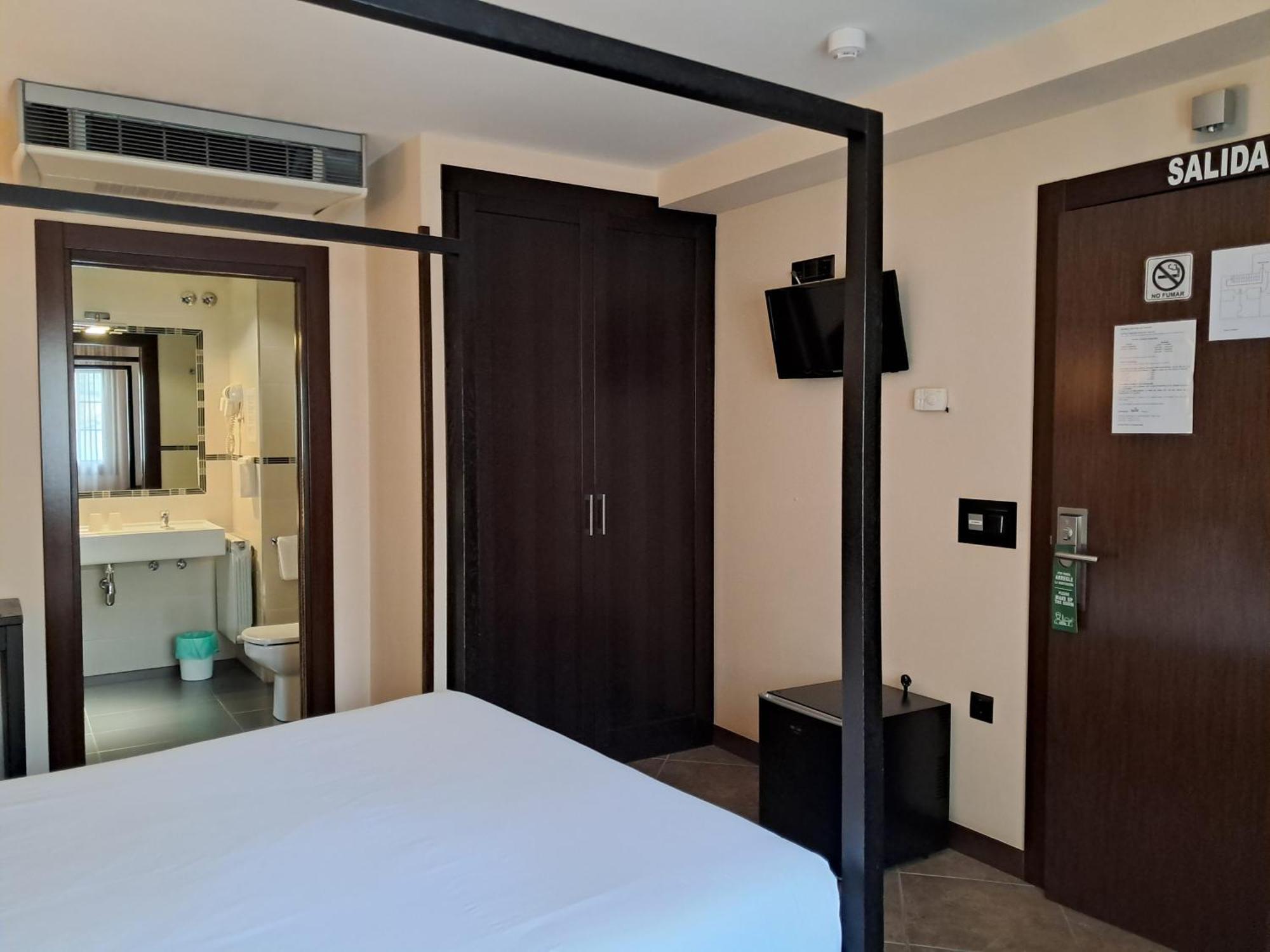 Hostal Rural Villa Vieja โอลีเต ภายนอก รูปภาพ